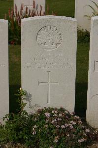 Tincourt New British Cemetery - MacDonald, Alexander Douglas