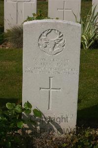 Tincourt New British Cemetery - MacLean, Alexanda