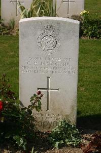 Tincourt New British Cemetery - Mason, Charles Henry