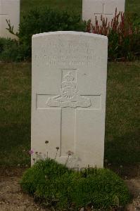 Tincourt New British Cemetery - McDonald, G