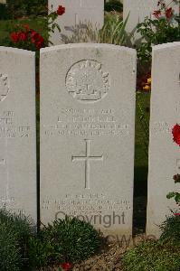 Tincourt New British Cemetery - McDonald, Leslie