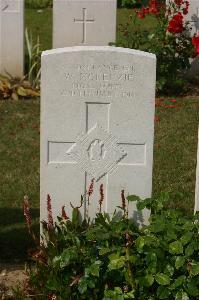 Tincourt New British Cemetery - McKenzie, W