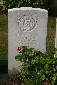 Tincourt New British Cemetery - Meads, T