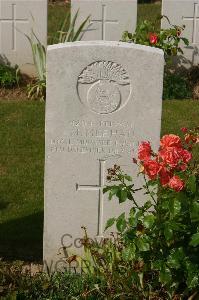 Tincourt New British Cemetery - Meeham, M