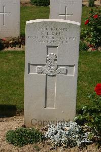 Tincourt New British Cemetery - Meir, F E