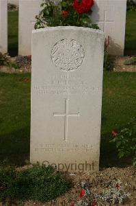 Tincourt New British Cemetery - Miles, George Ralph