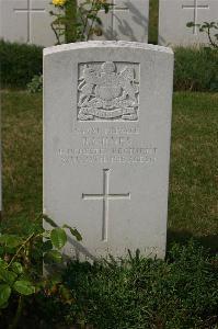 Tincourt New British Cemetery - Milnes, Bertram