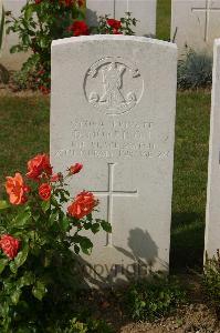 Tincourt New British Cemetery - Morrison, Donald