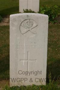 Tincourt New British Cemetery - Moss, Charles Thomas