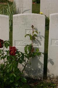 Tincourt New British Cemetery - Munce, W