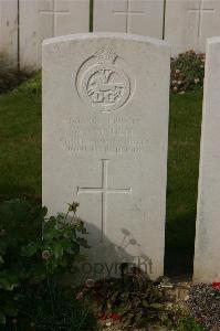 Tincourt New British Cemetery - Mundell, W