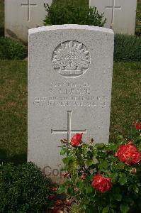 Tincourt New British Cemetery - Neave, Robert John