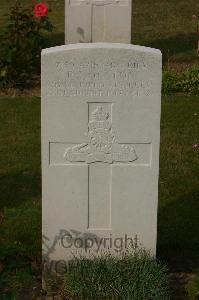 Tincourt New British Cemetery - Ogston, R S