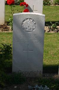 Tincourt New British Cemetery - Oliver, Robert William