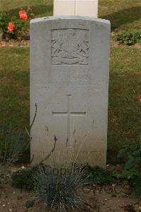 Tincourt New British Cemetery - Osborn, Herbert John