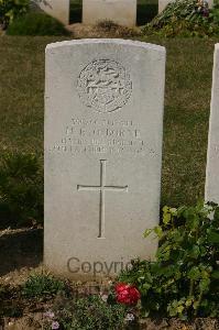 Tincourt New British Cemetery - Osborne, Henry Edwards