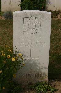 Tincourt New British Cemetery - Palmer, T