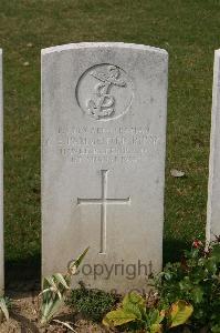 Tincourt New British Cemetery - Pammenter, C E