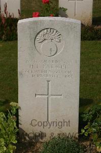 Tincourt New British Cemetery - Parker, H F