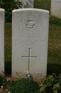 Tincourt New British Cemetery - Parker, Leonard