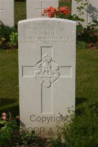 Tincourt New British Cemetery - Parkes, John