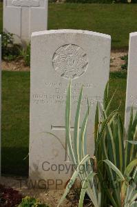 Tincourt New British Cemetery - Peat, David