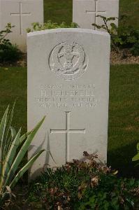 Tincourt New British Cemetery - Pepperell, H