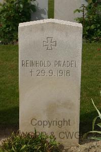 Tincourt New British Cemetery - Pradel, Reinhold