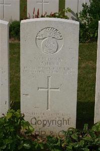 Tincourt New British Cemetery - Quinn, J