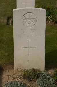 Tincourt New British Cemetery - Ray, E A