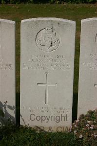 Tincourt New British Cemetery - Raymond, John Brannan