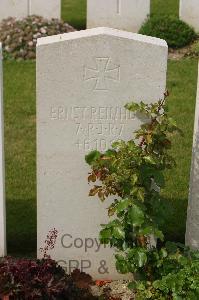 Tincourt New British Cemetery - Reinhold, Ernst