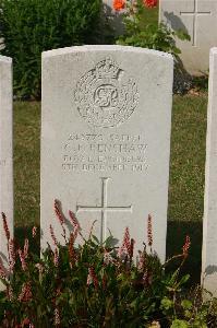 Tincourt New British Cemetery - Renshaw, C P