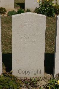 Tincourt New British Cemetery - Richter, Walter