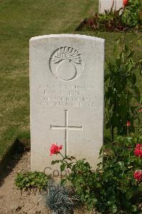 Tincourt New British Cemetery - Roberts, E W