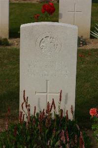 Tincourt New British Cemetery - Roberts, Robert George Duncan