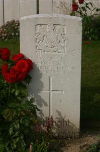 Tincourt New British Cemetery - Robinson, H