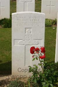 Tincourt New British Cemetery - Routledge, W