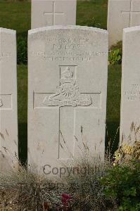 Tincourt New British Cemetery - Rowe, J J