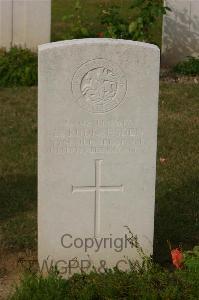 Tincourt New British Cemetery - Ruddlesden, E
