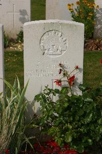 Tincourt New British Cemetery - Sandberg, William
