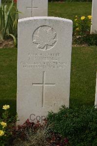 Tincourt New British Cemetery - Scholes, J F