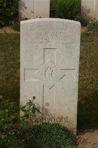 Tincourt New British Cemetery - Scott, J