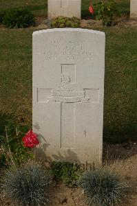 Tincourt New British Cemetery - Scott, W