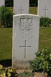 Tincourt New British Cemetery - Sinkinson, W