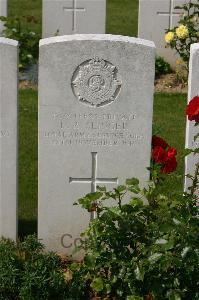Tincourt New British Cemetery - Slinger, N R