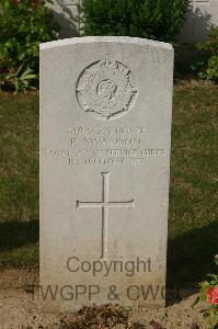 Tincourt New British Cemetery - Swanson, P
