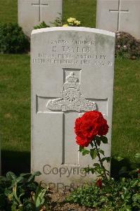 Tincourt New British Cemetery - Taylor, Ernest