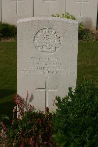 Tincourt New British Cemetery - Taylor, Joseph Henry
