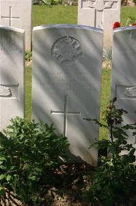 Tincourt New British Cemetery - Taylor, N C